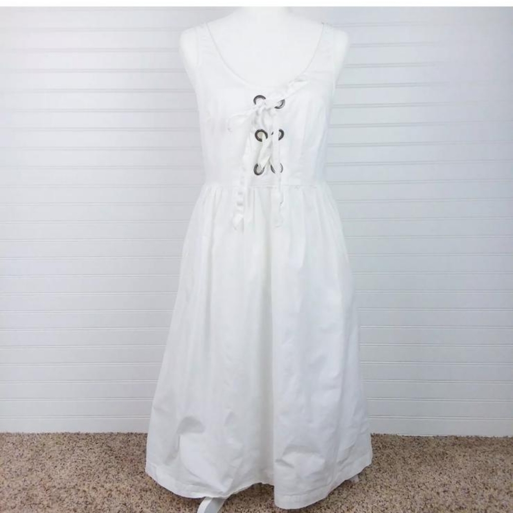 Dress - Picture 2 of 3